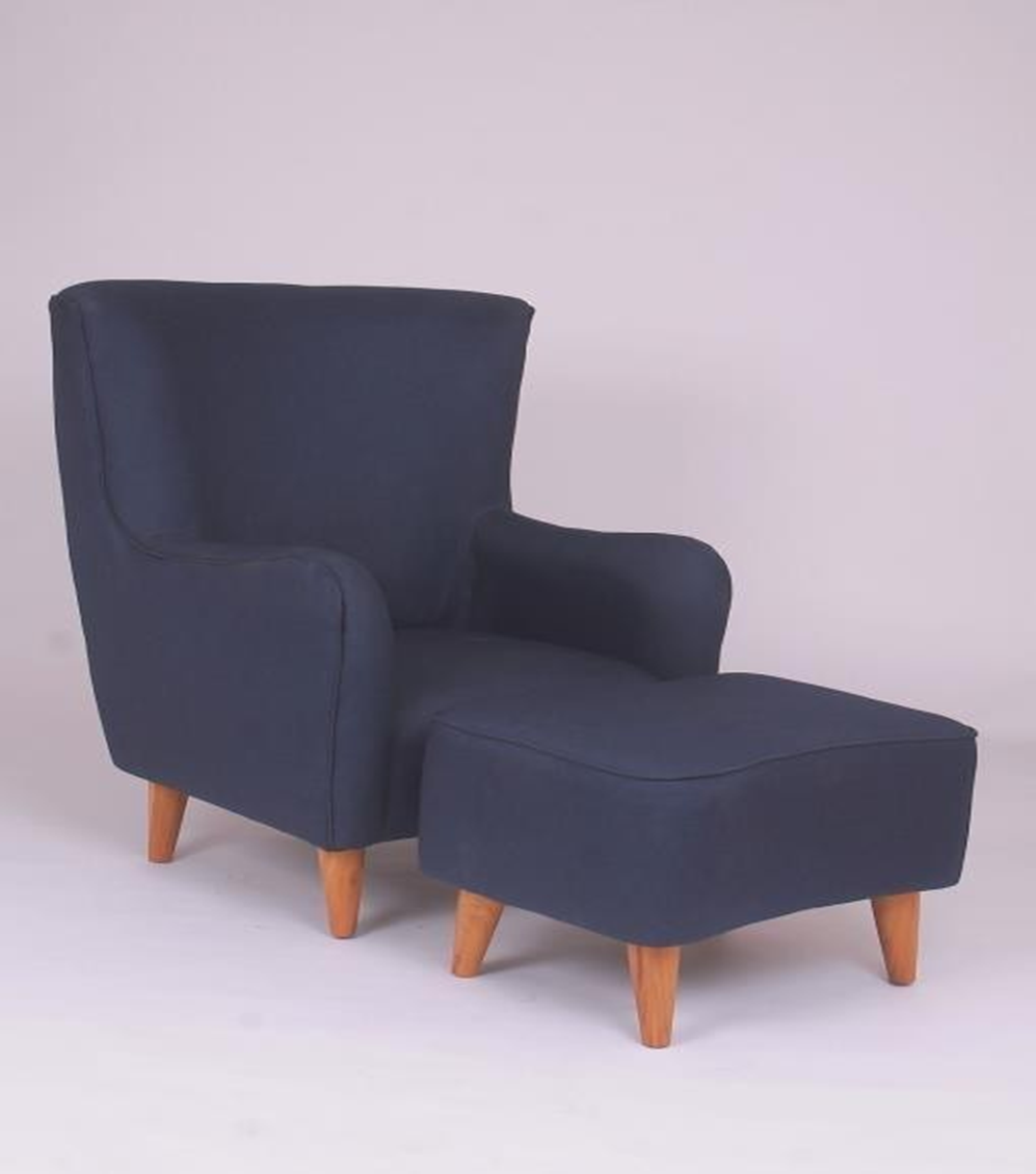 Oliver wingback set